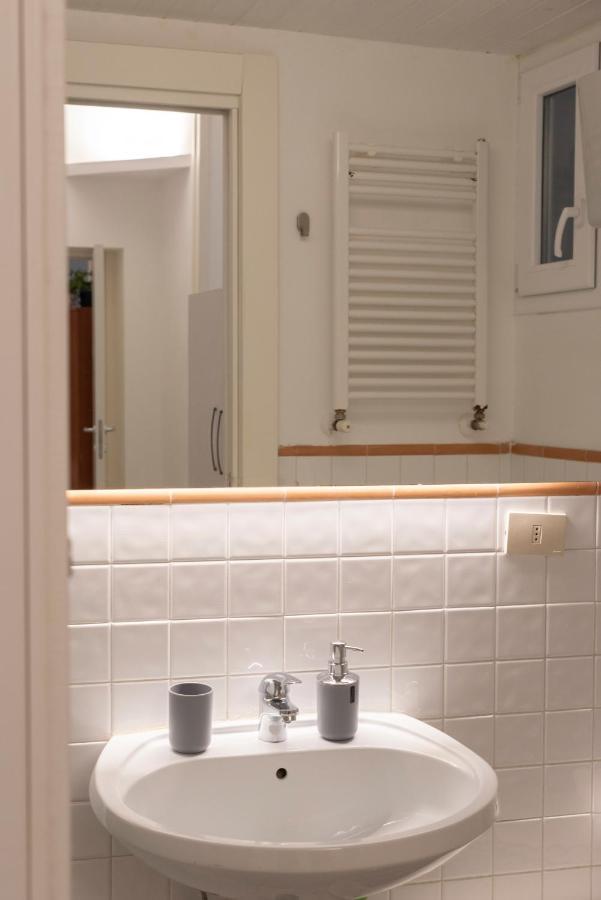 Geco'S Apartment Napoli Esterno foto