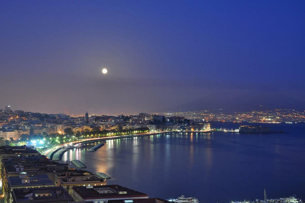 Geco'S Apartment Napoli Esterno foto